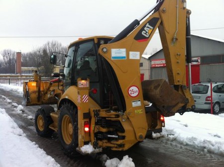 Caterpillar 432E, 2010 year, 3000 HS, CAT engine, 4 in 1 bucket, Forks, Aux hydraulic, 2 pcs. GP bucket, preis 47000 EURO.